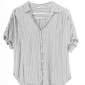 Pinstripe collar shirt